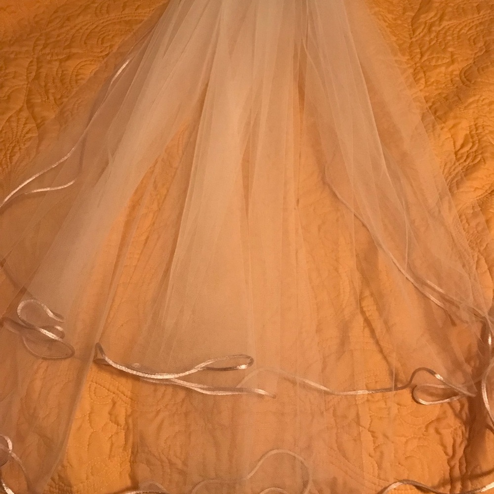 Wedding dress 👰❤ - Picture 8 of 8